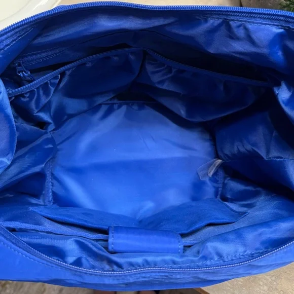 BÉIS Crescent Catchall in Colbalt Blue tote bag - Picture 5 of 5